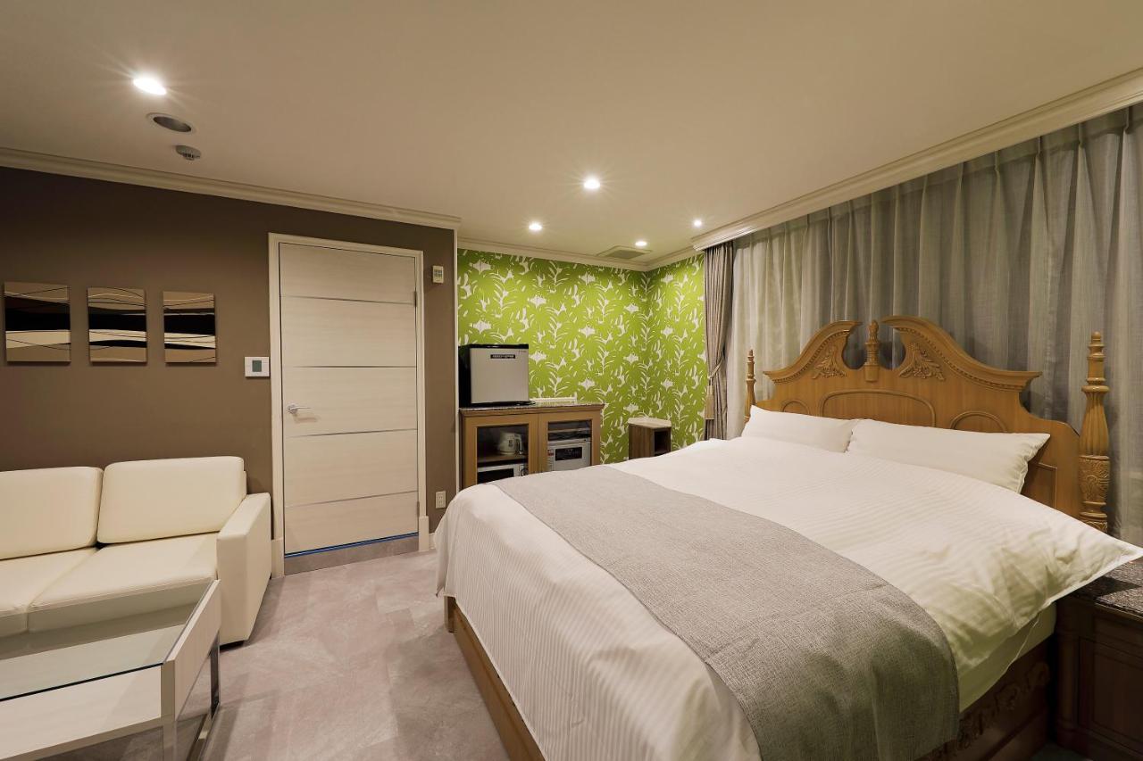 ホテルバースデー岐阜西店 Hotel Birthday Gifuwest (Adults Only) Exteriér fotografie