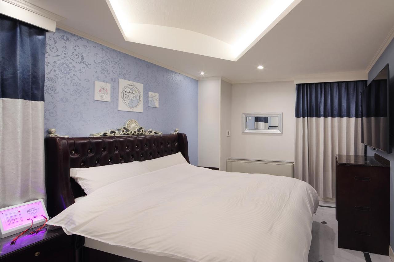 ホテルバースデー岐阜西店 Hotel Birthday Gifuwest (Adults Only) Exteriér fotografie