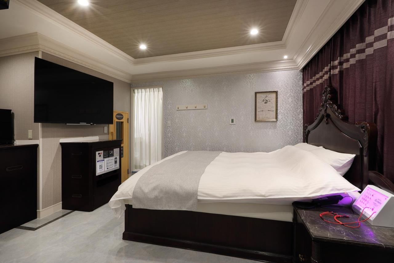 ホテルバースデー岐阜西店 Hotel Birthday Gifuwest (Adults Only) Exteriér fotografie