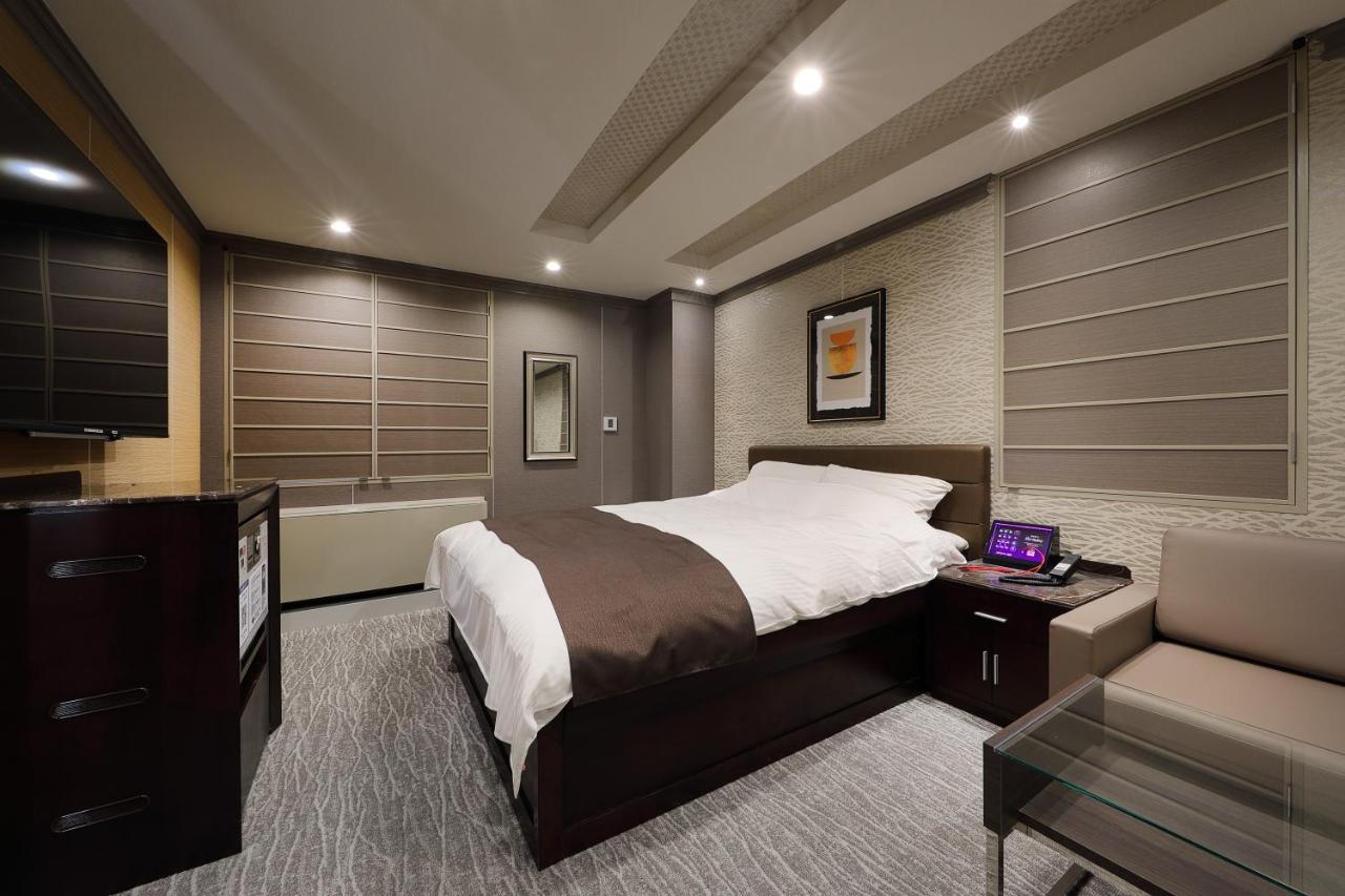 ホテルバースデー岐阜西店 Hotel Birthday Gifuwest (Adults Only) Exteriér fotografie