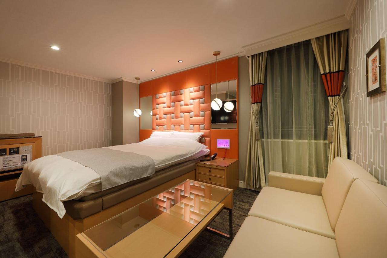 ホテルバースデー岐阜西店 Hotel Birthday Gifuwest (Adults Only) Exteriér fotografie